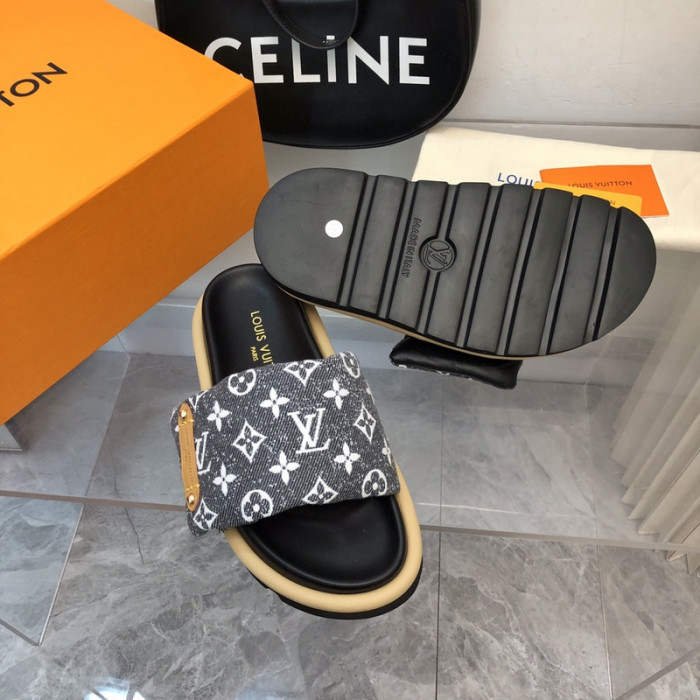 L0VT SANDAL