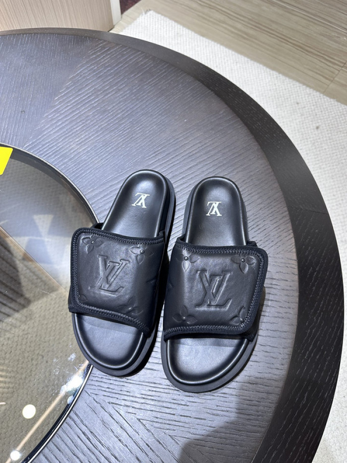 L0VT SANDAL