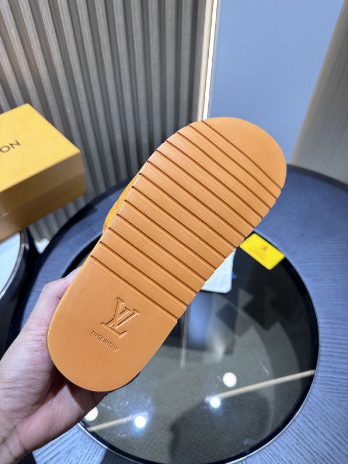 L0VT SANDAL