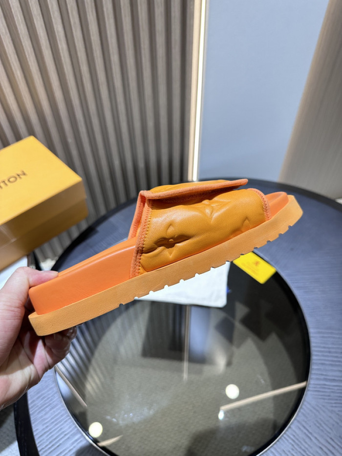 L0VT SANDAL