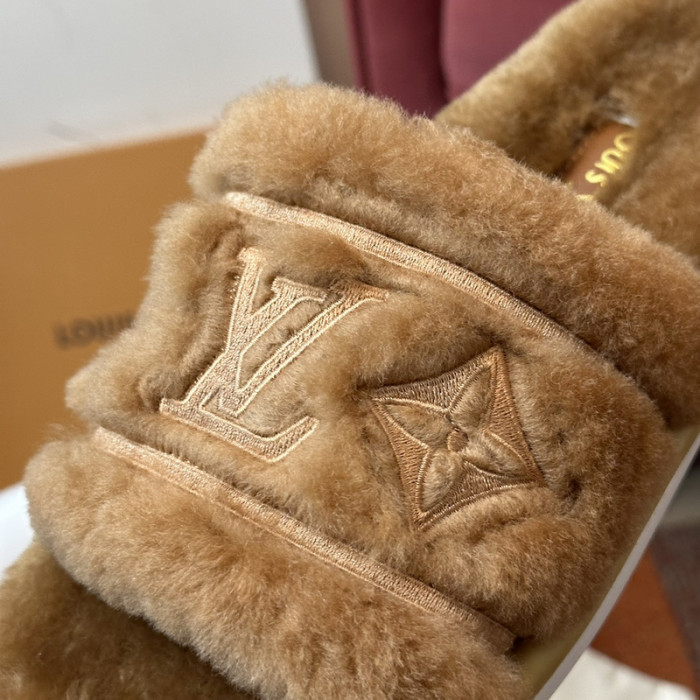 L0VT SANDAL