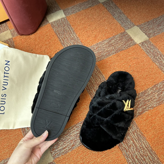 L0VT SANDAL