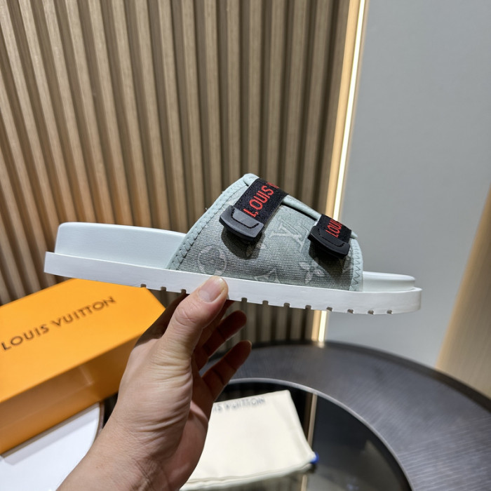 L0VT SANDAL