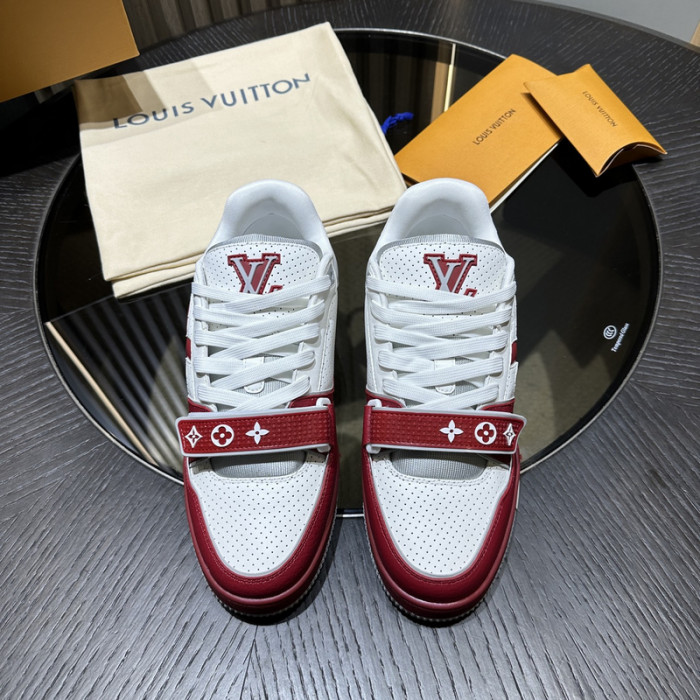 L0VT SNEAKER