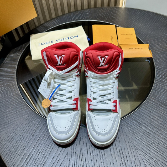 L0VT SNEAKER