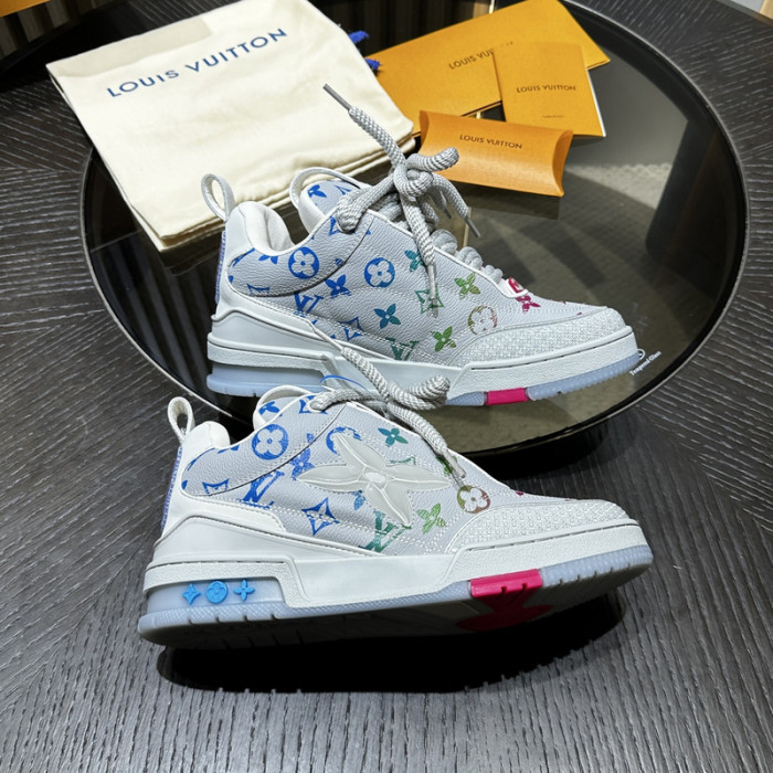 L0VT SNEAKER