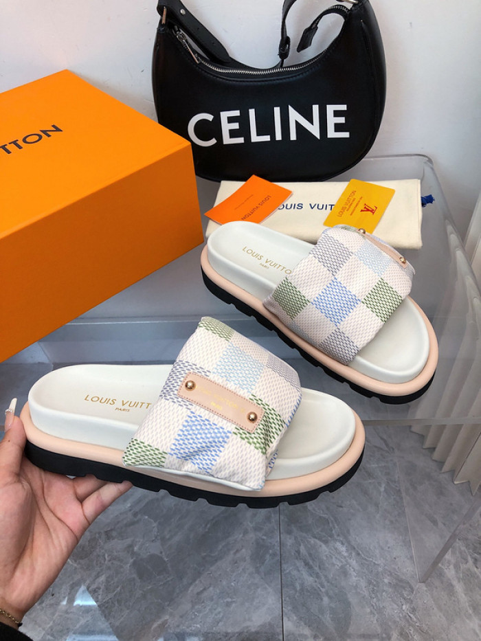 L0VT SANDAL
