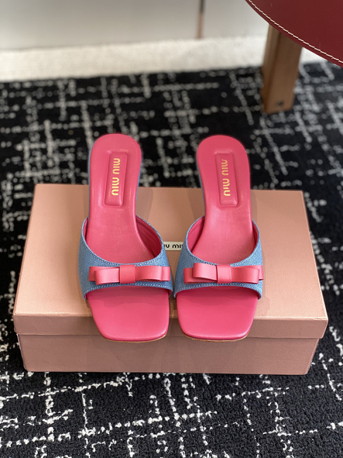 M1U SANDAL