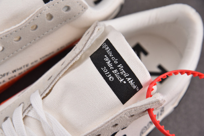 OFW SNEAKER