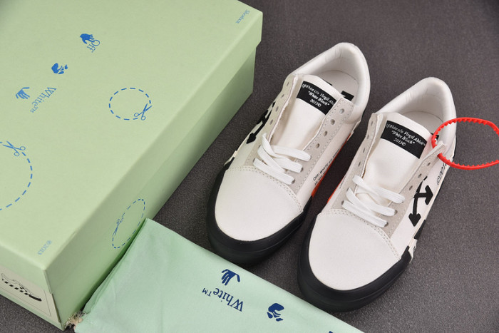 OFW SNEAKER