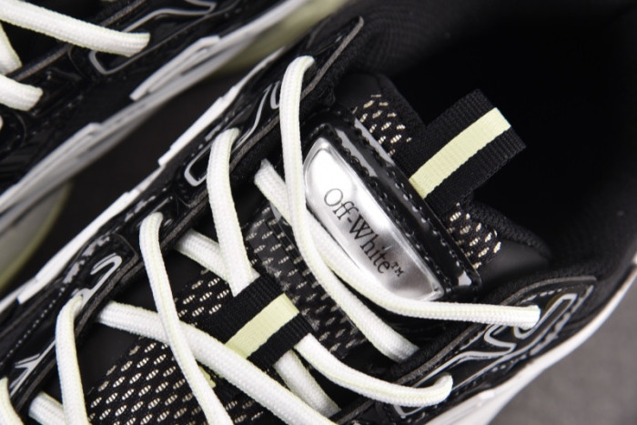 OFW SNEAKER