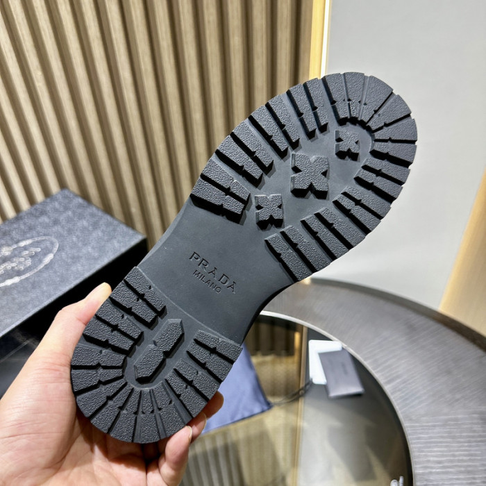 PRAD SNEAKER