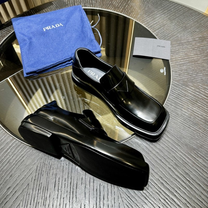PRAD SNEAKER