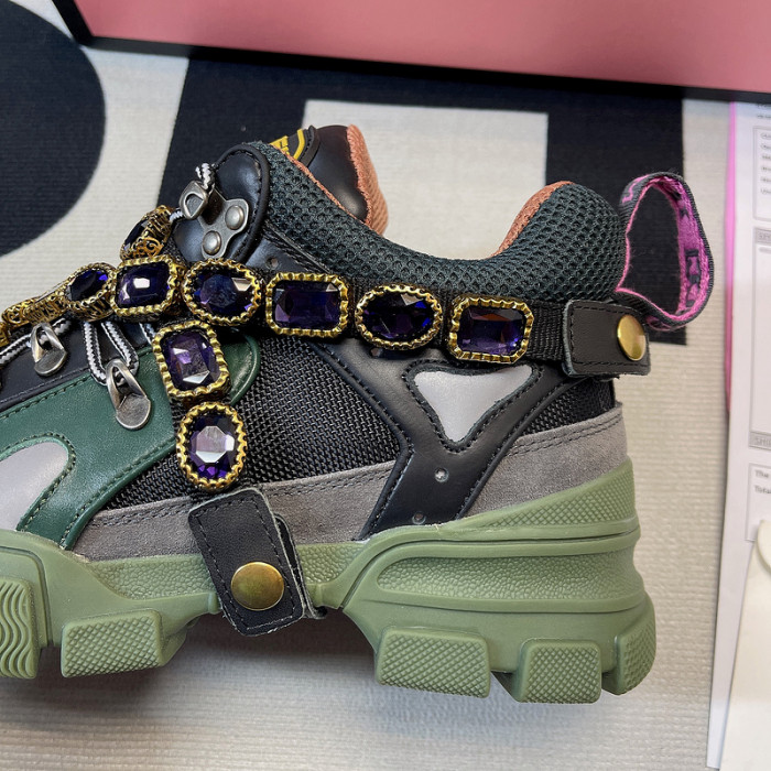 GUI SNEAKER