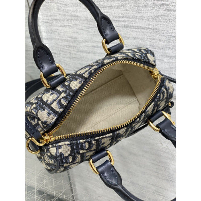 d10r bag
